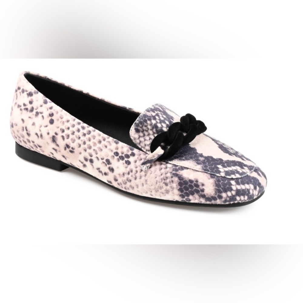 Journey + Crew Women’s 8  Slip On Flat Shoes Loafers Animal Print Comfort